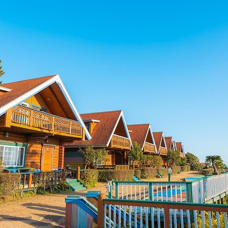 Jungmun Log Pension & Resort Согвіпо Екстер'єр фото