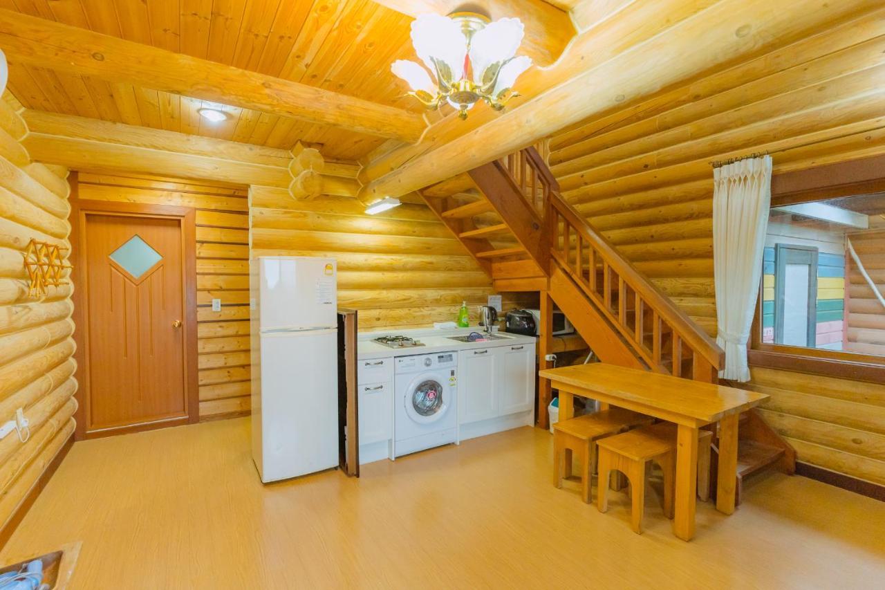 Jungmun Log Pension & Resort Согвіпо Екстер'єр фото