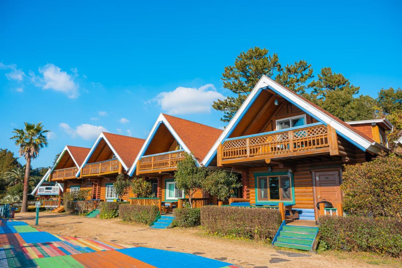 Jungmun Log Pension & Resort Согвіпо Екстер'єр фото