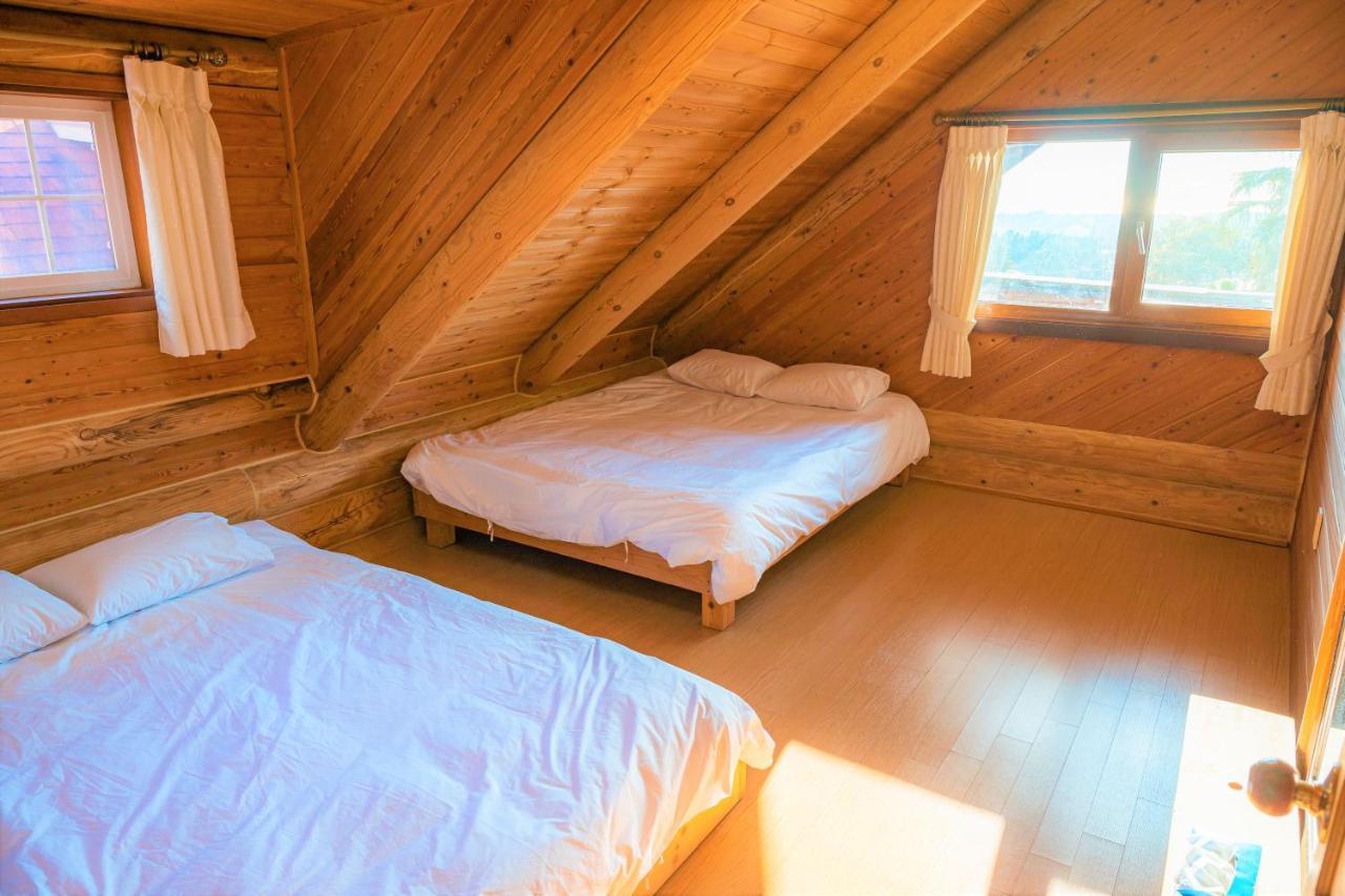 Jungmun Log Pension & Resort Согвіпо Екстер'єр фото