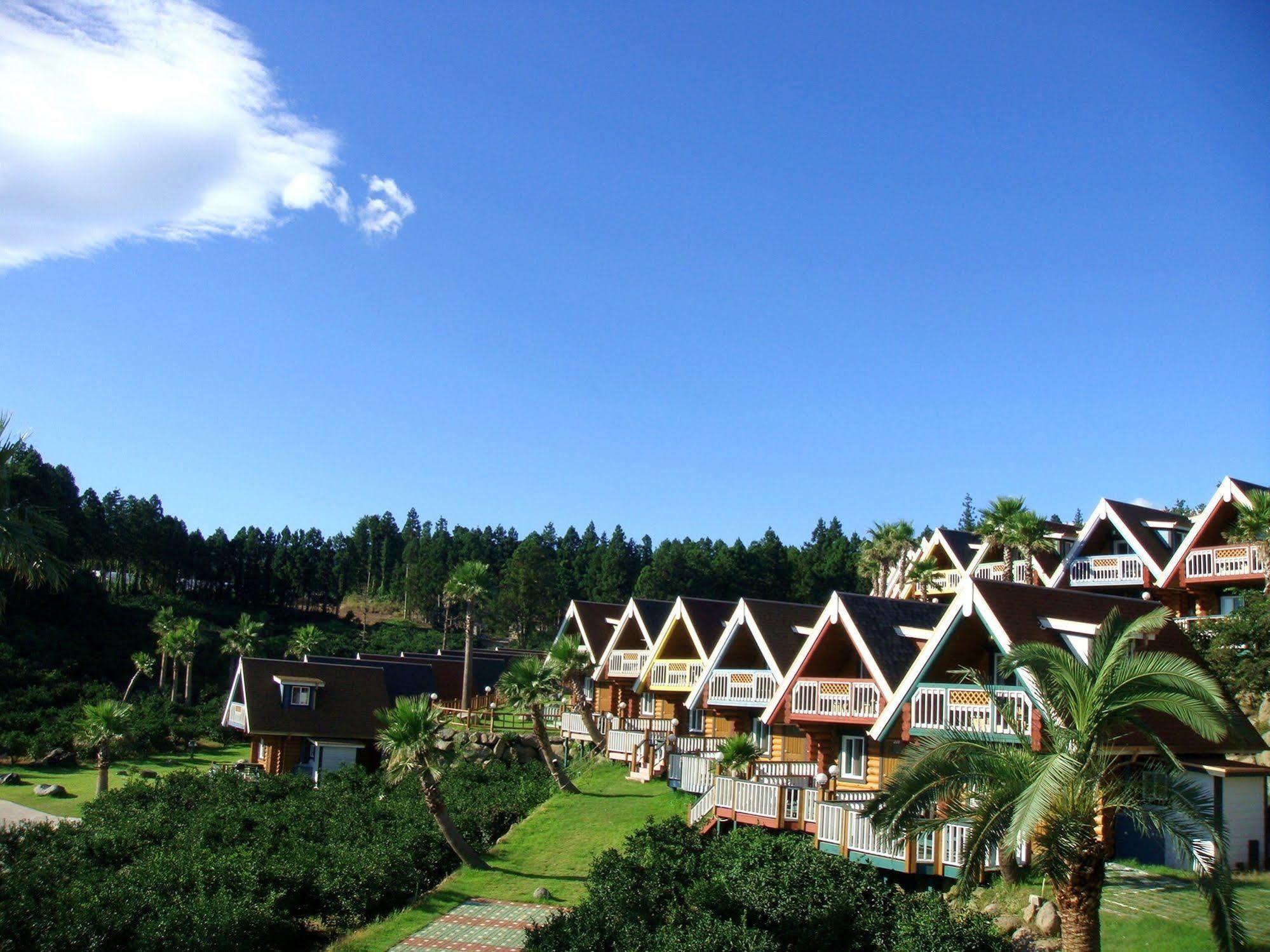 Jungmun Log Pension & Resort Согвіпо Екстер'єр фото