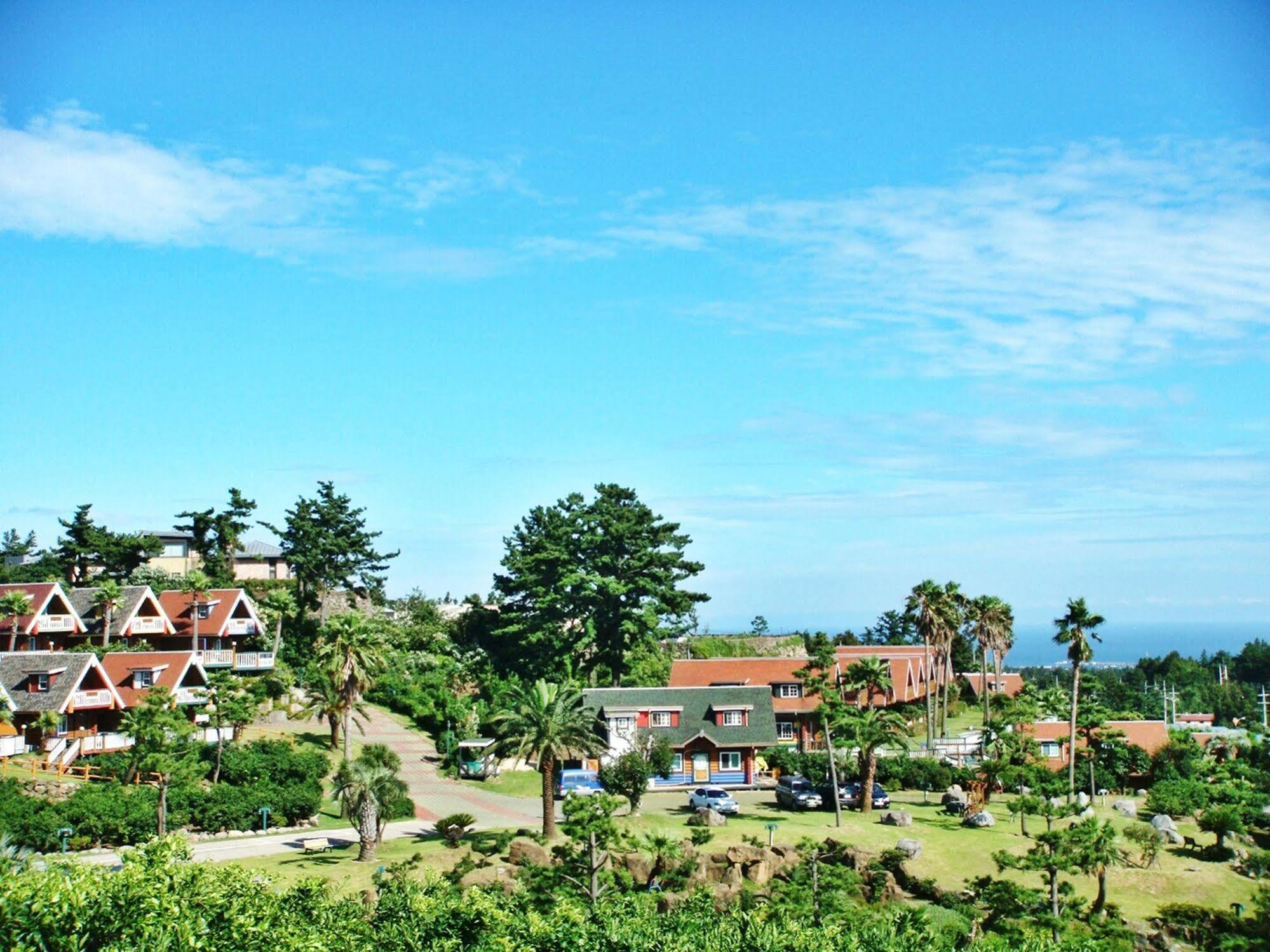Jungmun Log Pension & Resort Согвіпо Екстер'єр фото