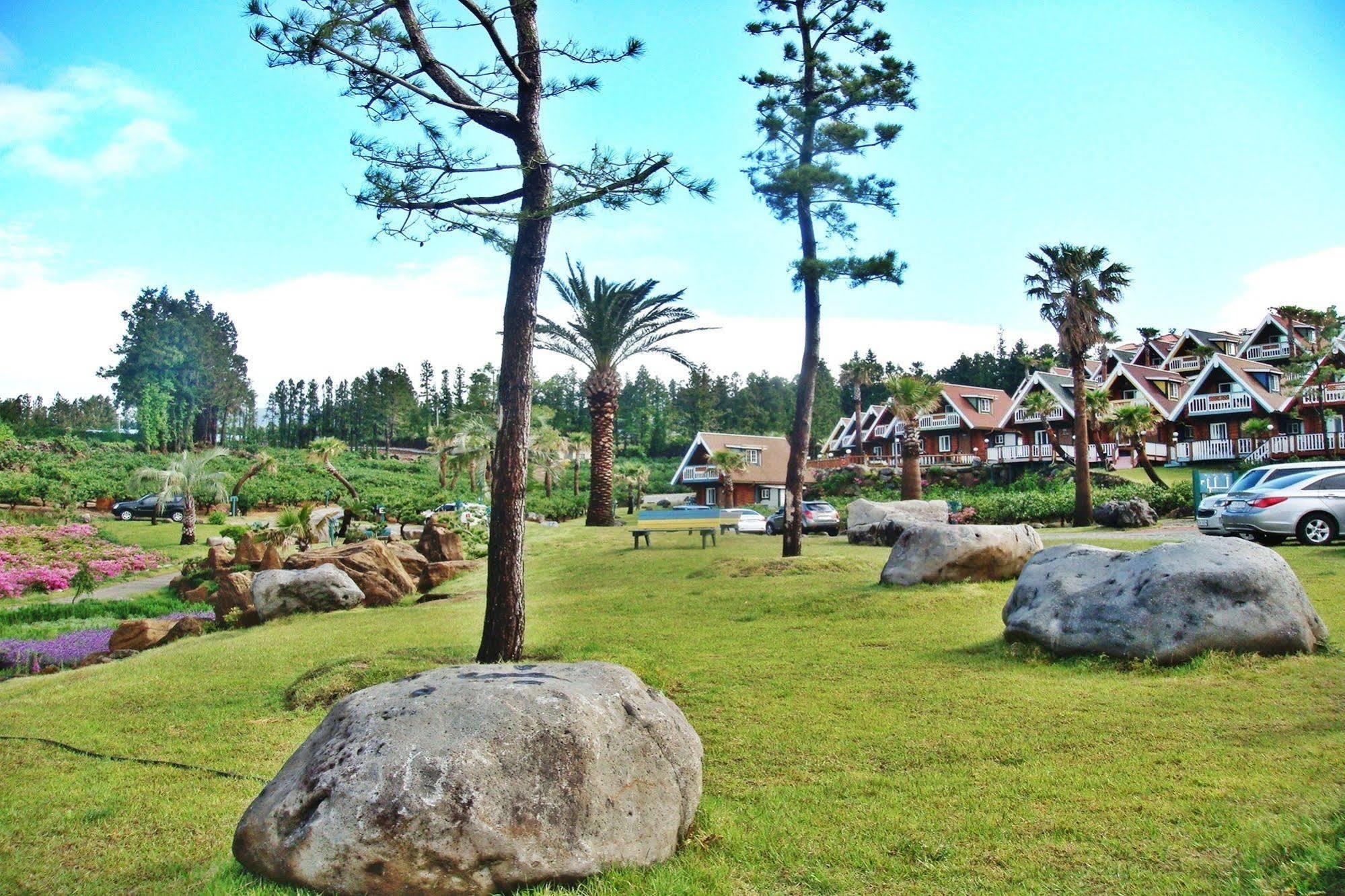 Jungmun Log Pension & Resort Согвіпо Екстер'єр фото