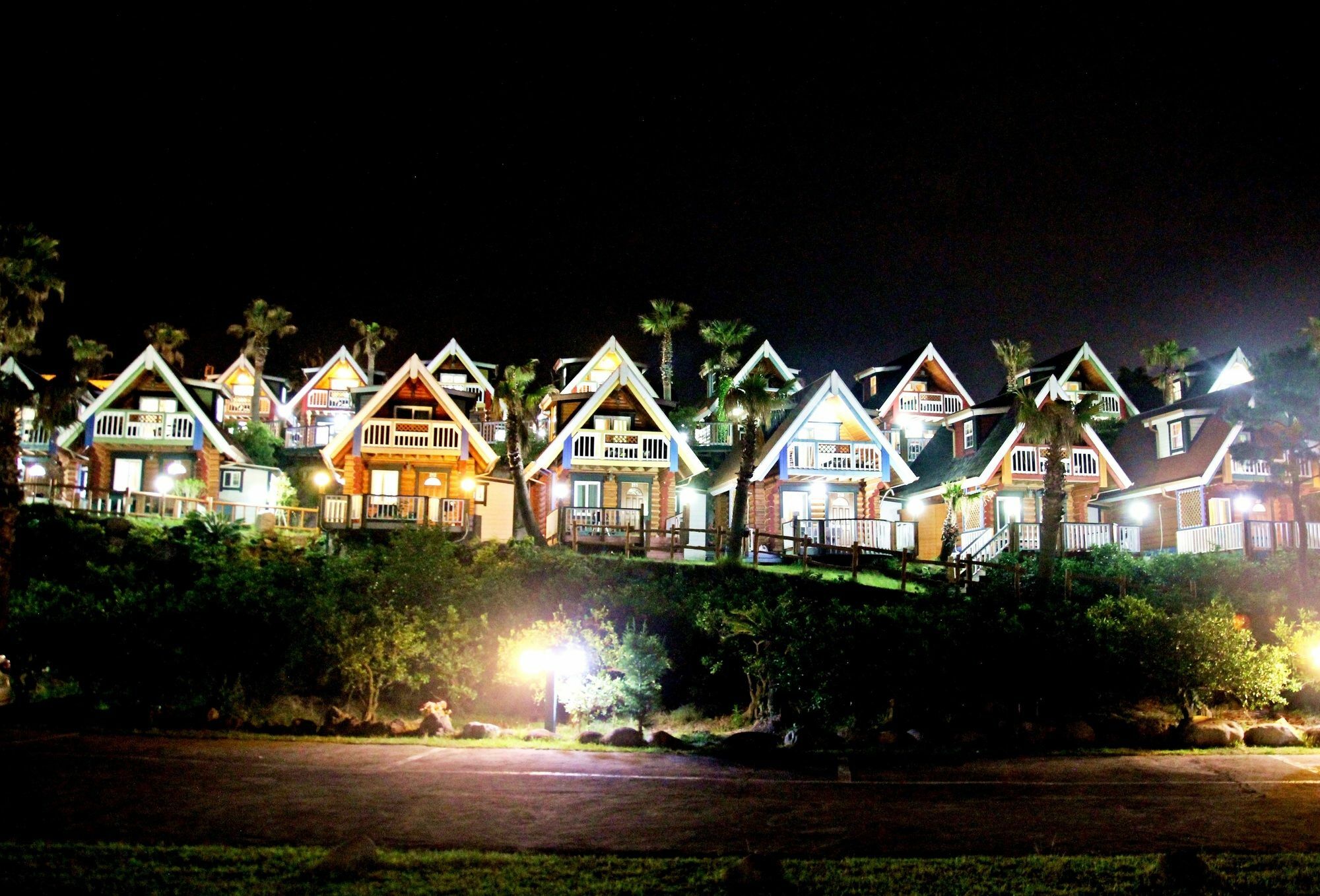 Jungmun Log Pension & Resort Согвіпо Екстер'єр фото