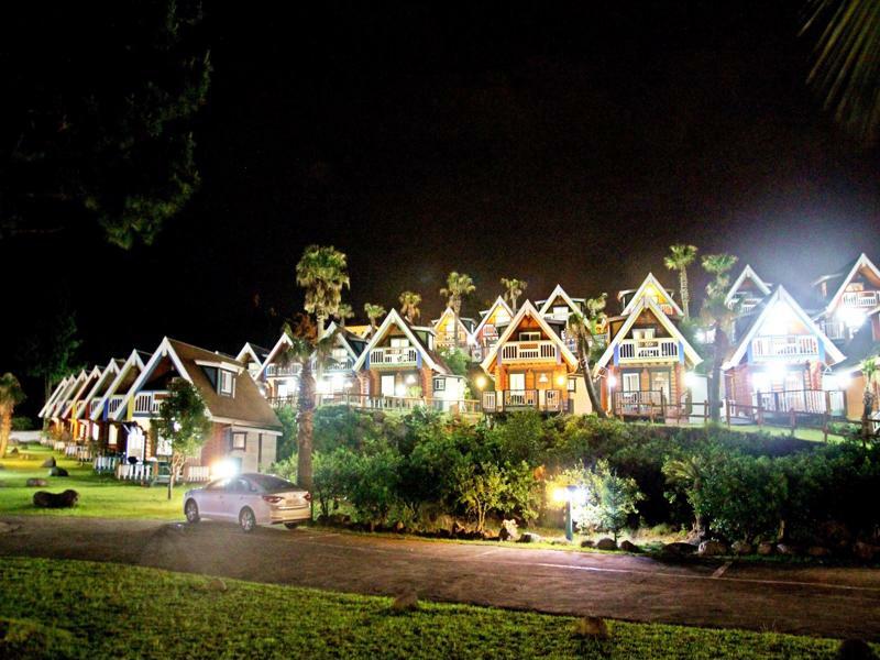 Jungmun Log Pension & Resort Согвіпо Екстер'єр фото